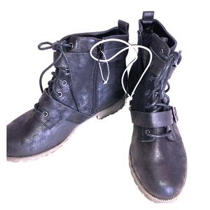 Jellypop black boots